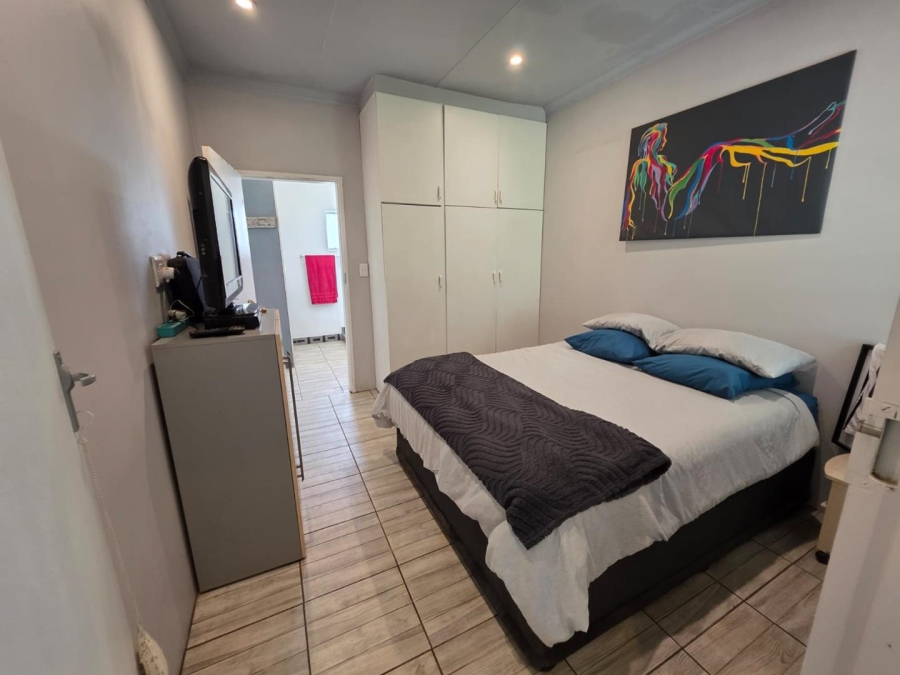 6 Bedroom Property for Sale in Heuwelsig Free State